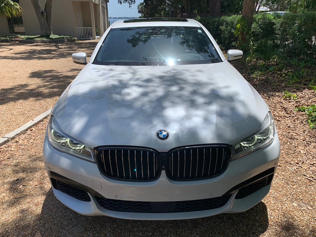 2016 BMW 7-Series 750xi photo