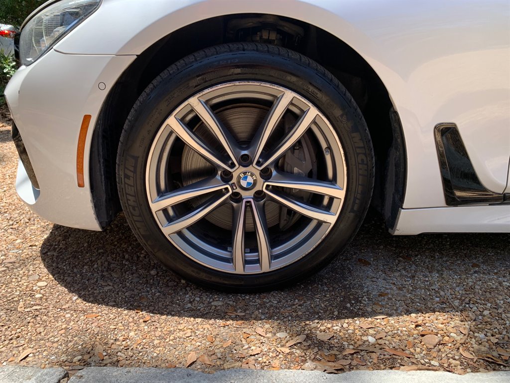 2016 BMW 7-Series 750xi photo