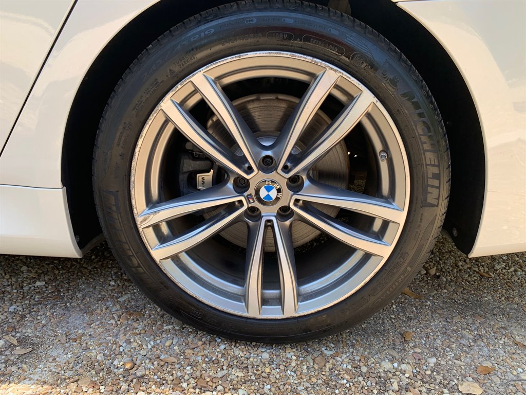 2016 BMW 7-Series 750xi photo