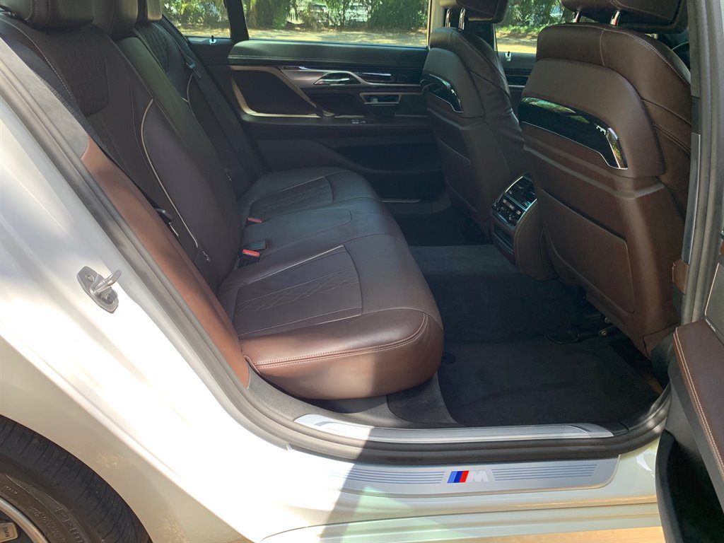 2016 BMW 7-Series 750xi photo