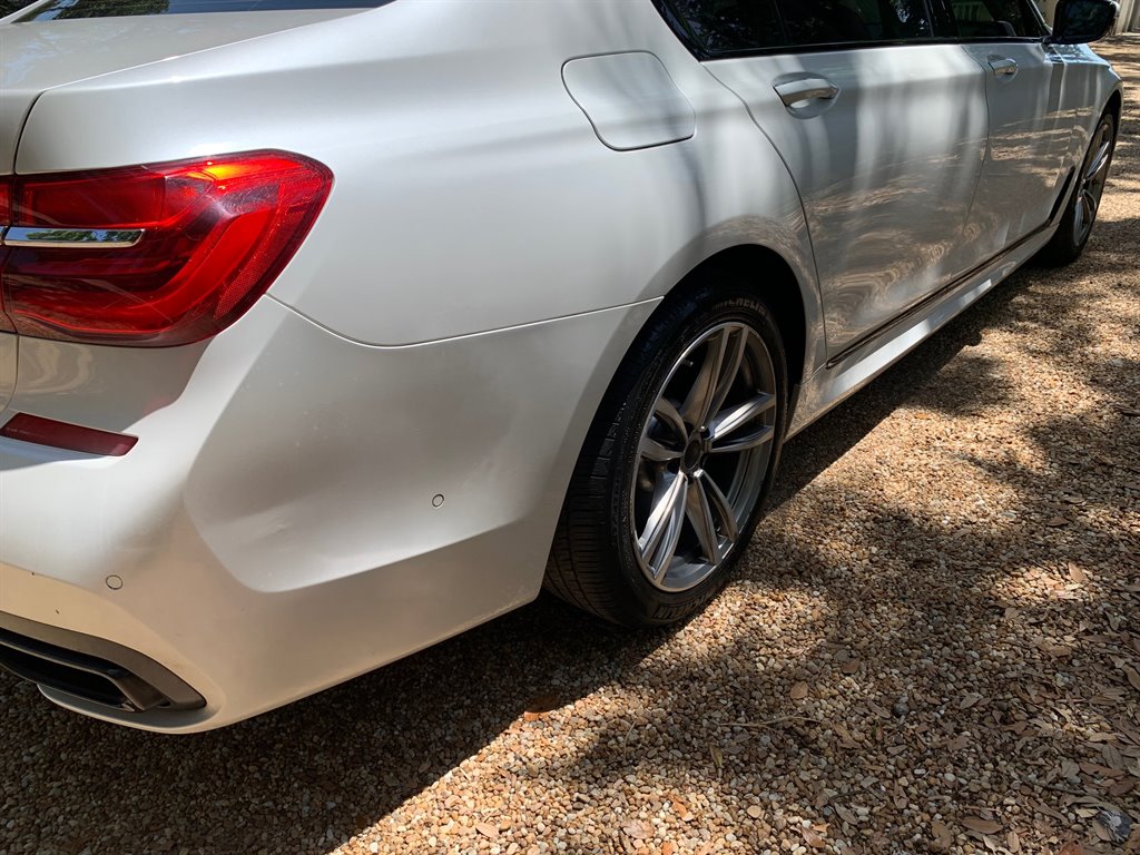 2016 BMW 7-Series 750xi photo