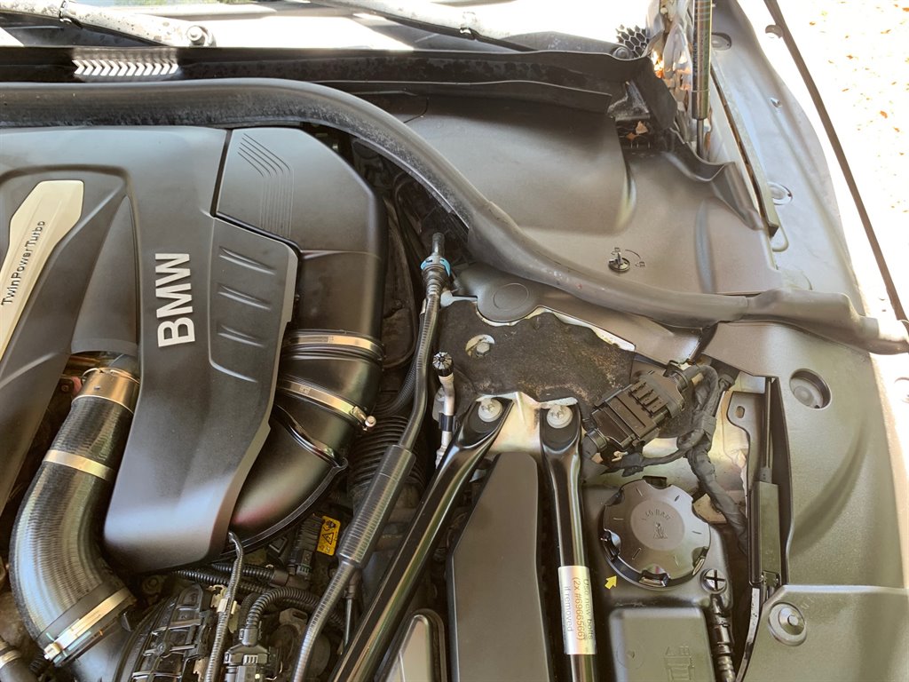 2016 BMW 7-Series 750xi photo