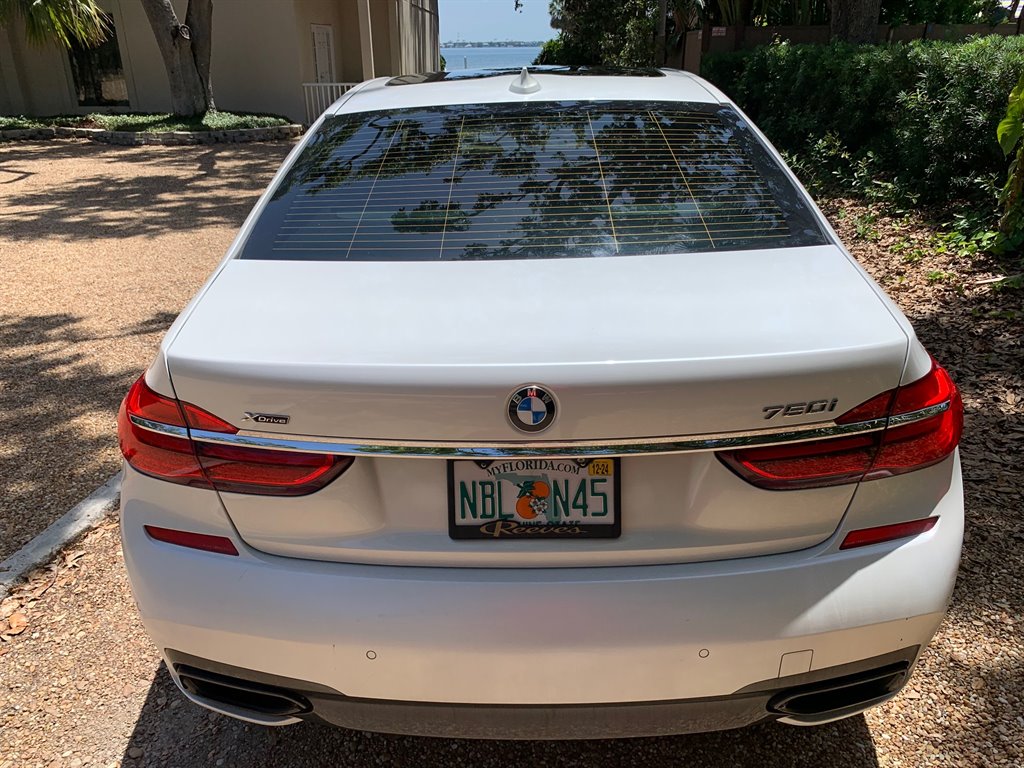 2016 BMW 7-Series 750xi photo