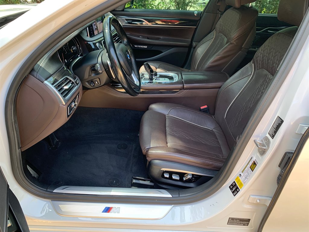 2016 BMW 7-Series 750xi photo