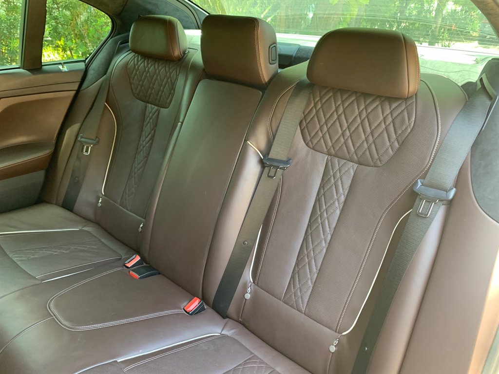 2016 BMW 7-Series 750xi photo
