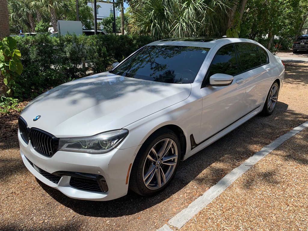 2016 BMW 7-Series 750xi photo