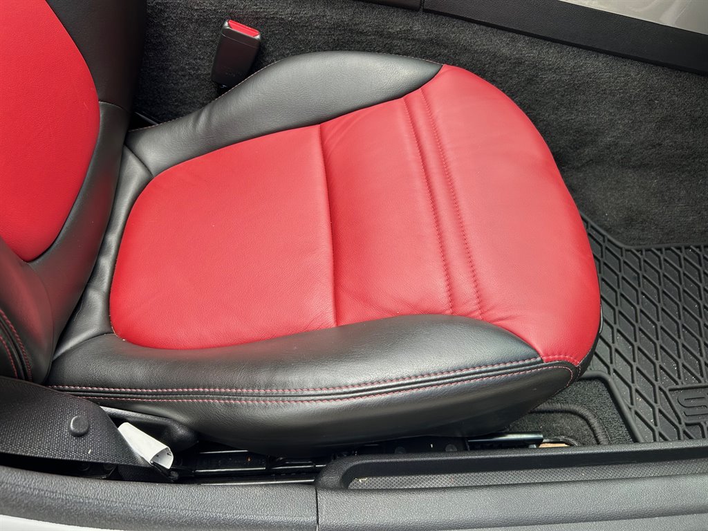 2008 Saturn SKY - $23,917