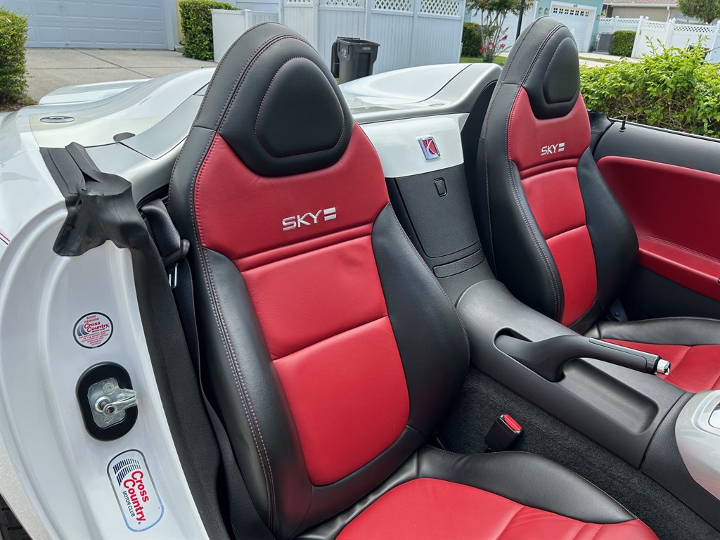 2008 Saturn SKY - $23,917