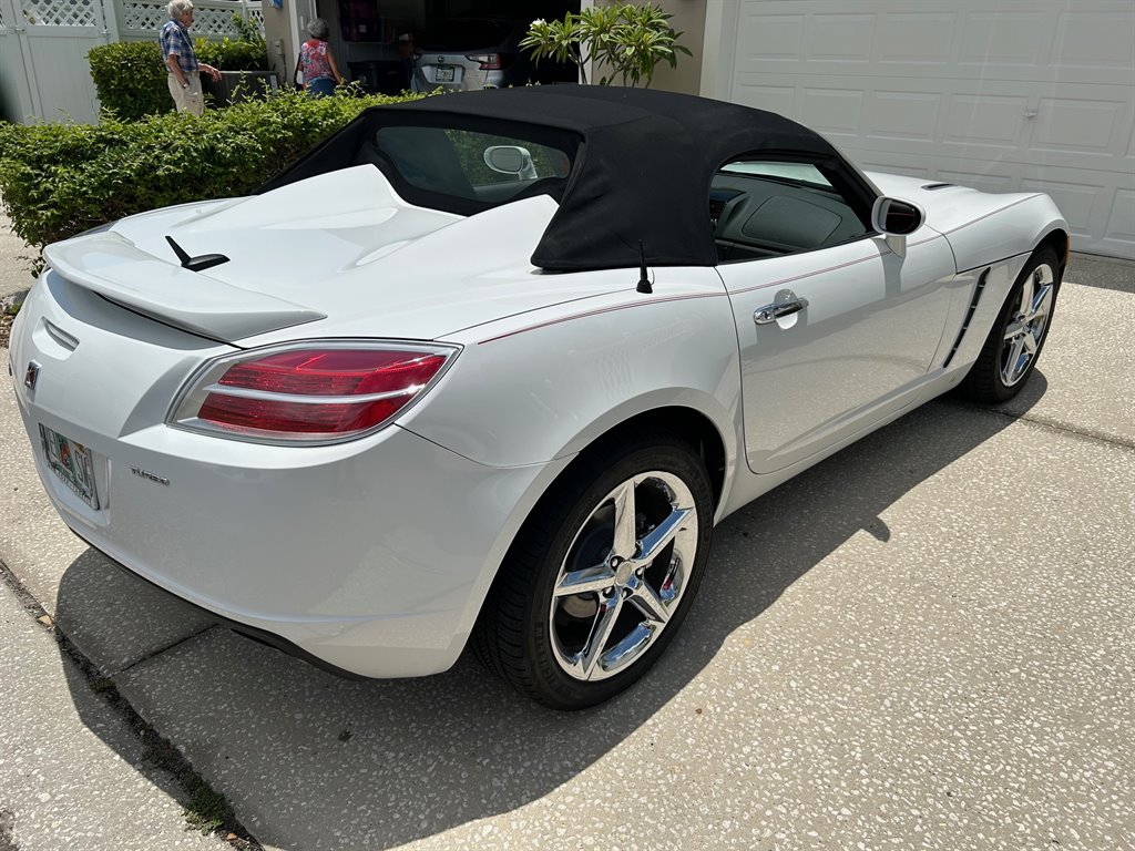 2008 Saturn SKY - $23,917