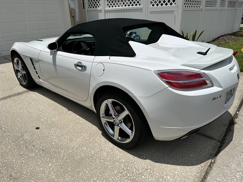 2008 Saturn SKY - $23,917