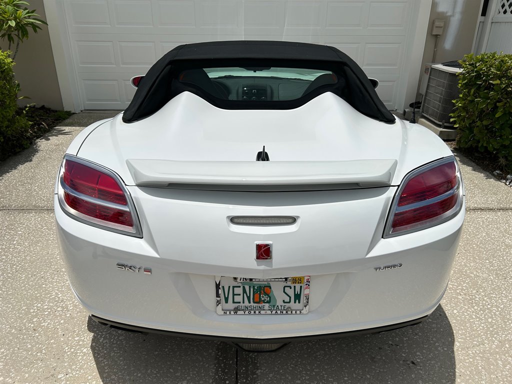 2008 Saturn SKY - $23,917