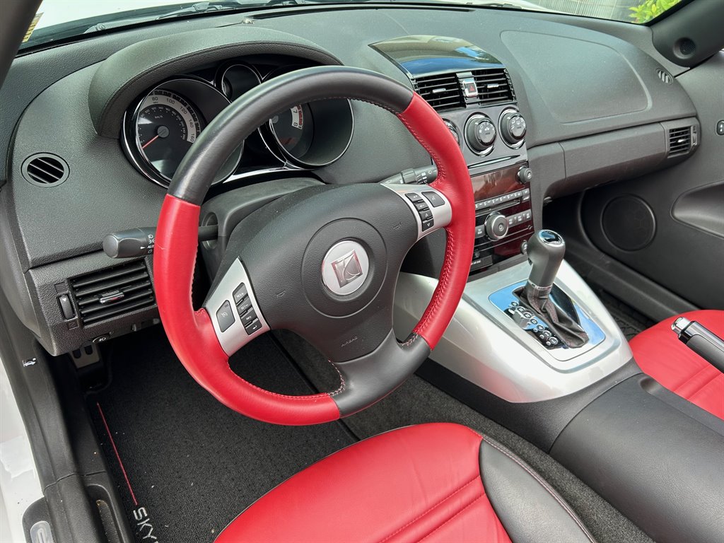 2008 Saturn SKY - $23,917