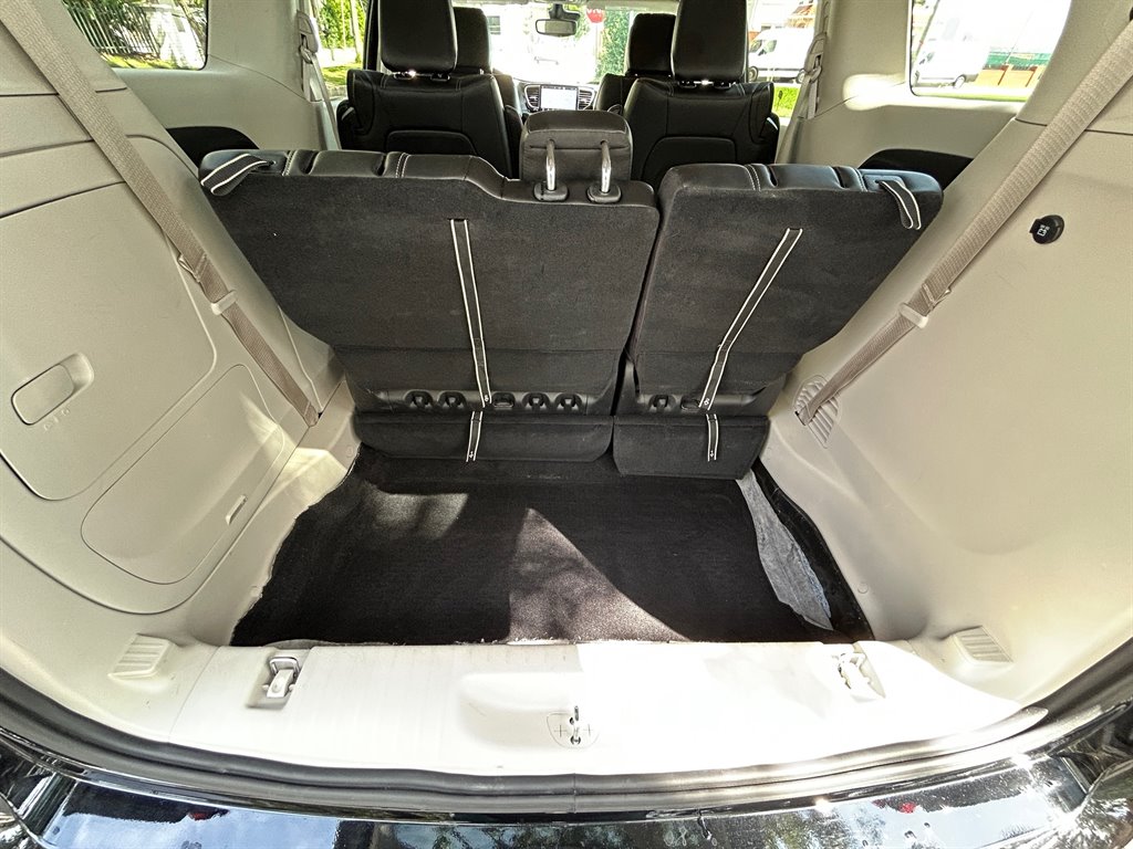 2024 Chrysler Pacifica - $32,949