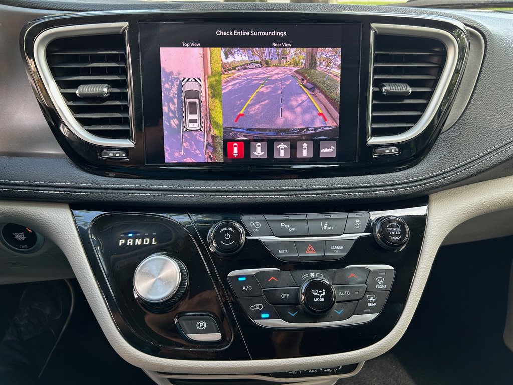 2024 Chrysler Pacifica - $32,949