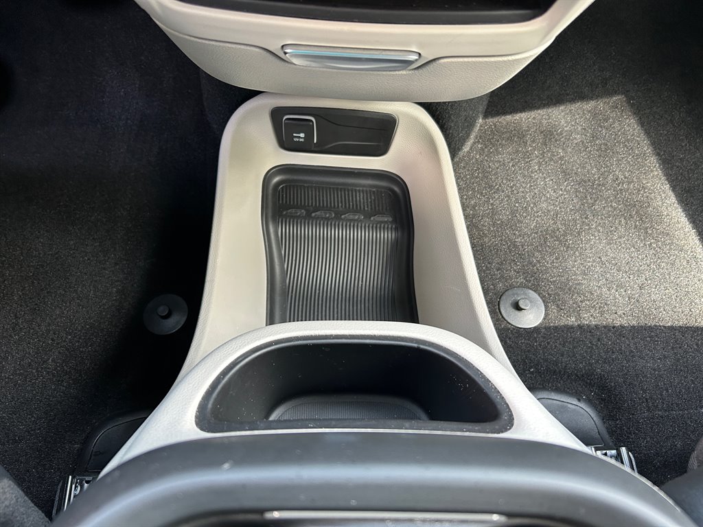 2024 Chrysler Pacifica - $32,949