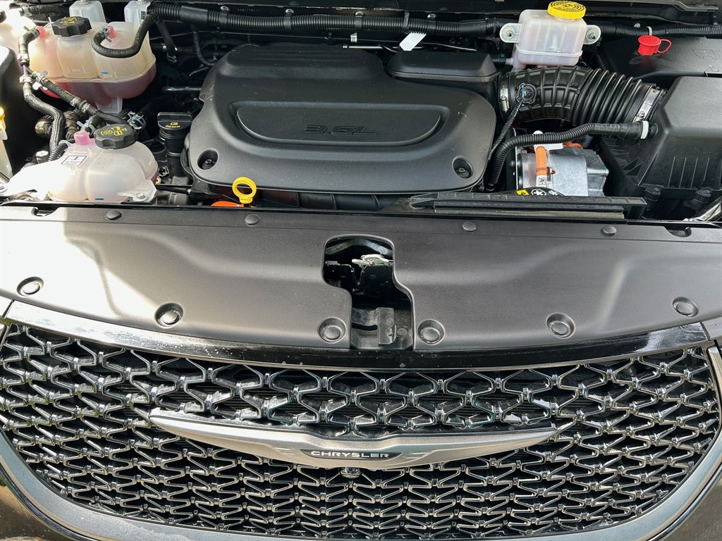 2024 Chrysler Pacifica - $32,949