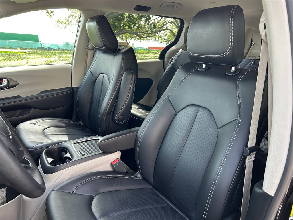 2024 Chrysler Pacifica - $32,949
