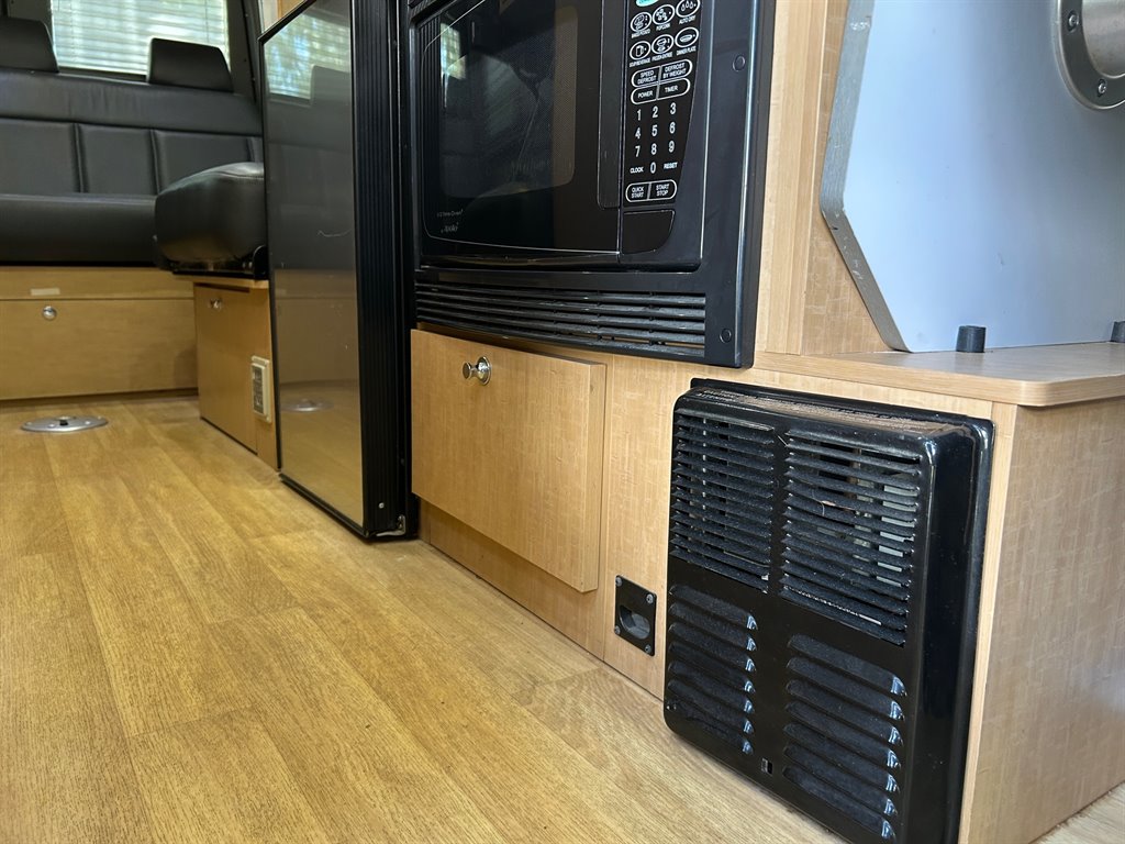 2010 Freightliner Sprinter - $55,917