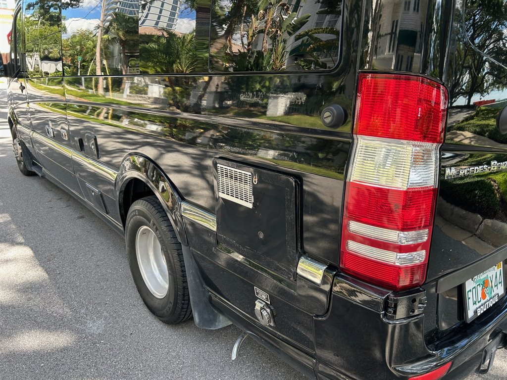 2010 Freightliner Sprinter - $55,917