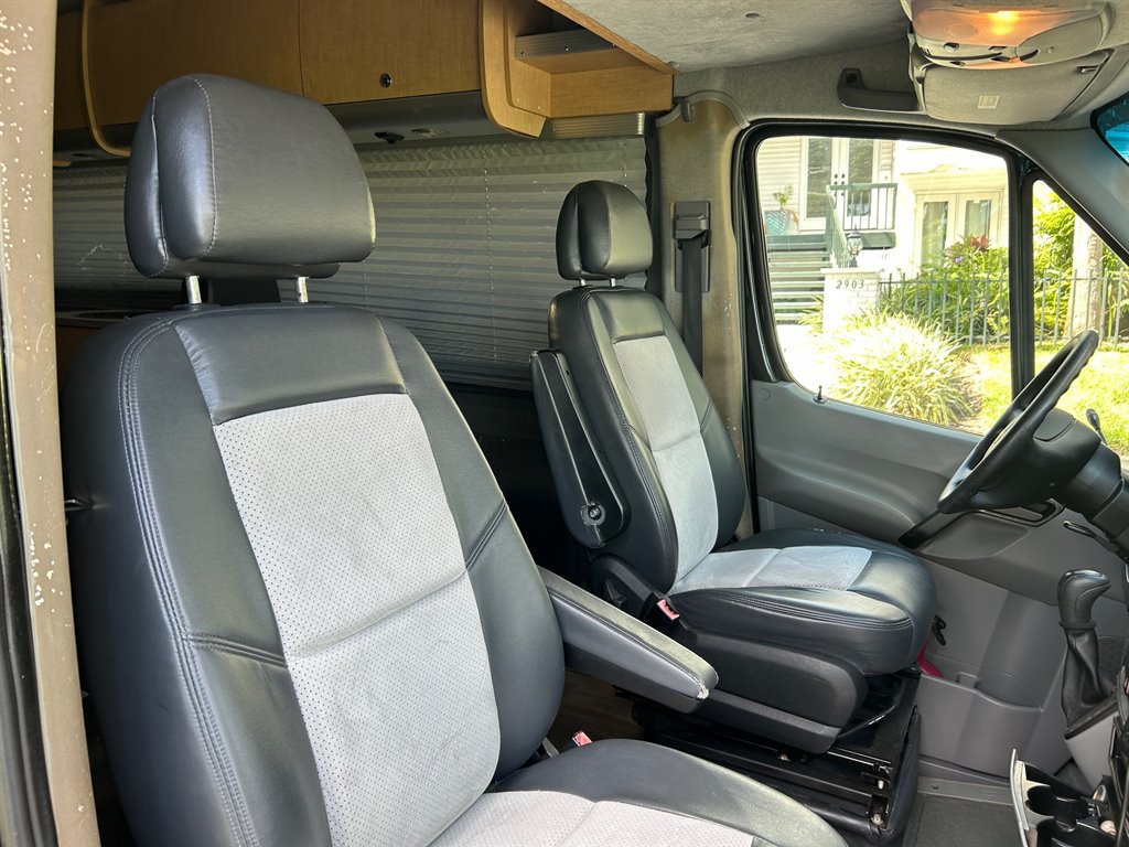2010 Freightliner Sprinter - $55,917
