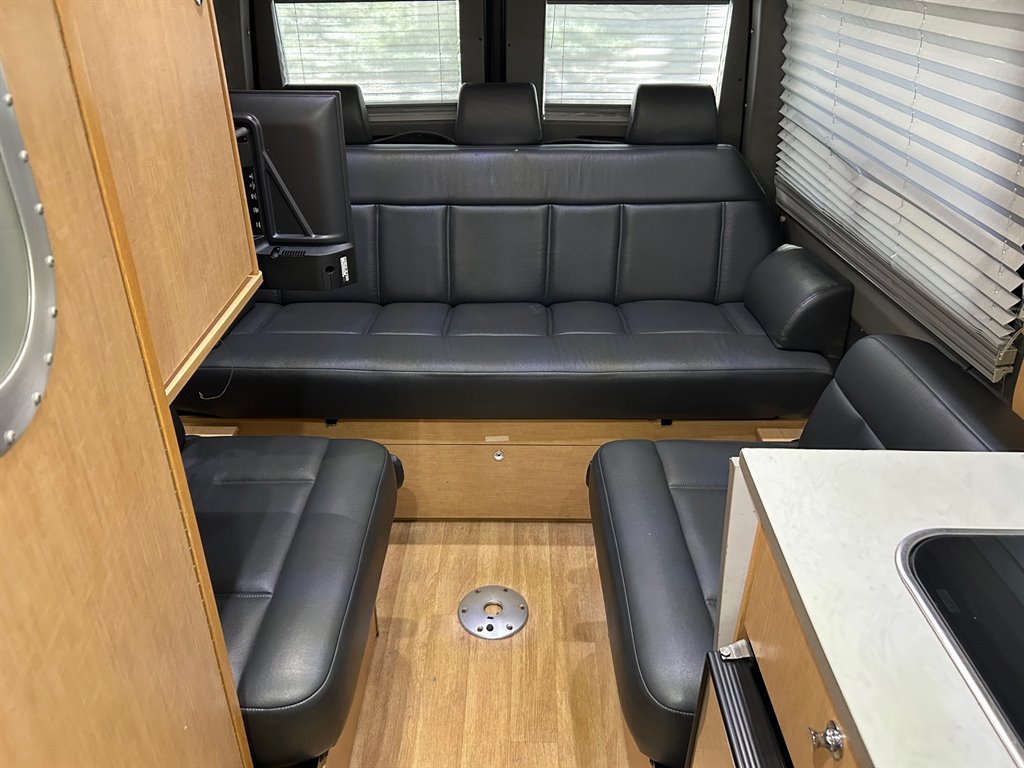 2010 Freightliner Sprinter - $55,917