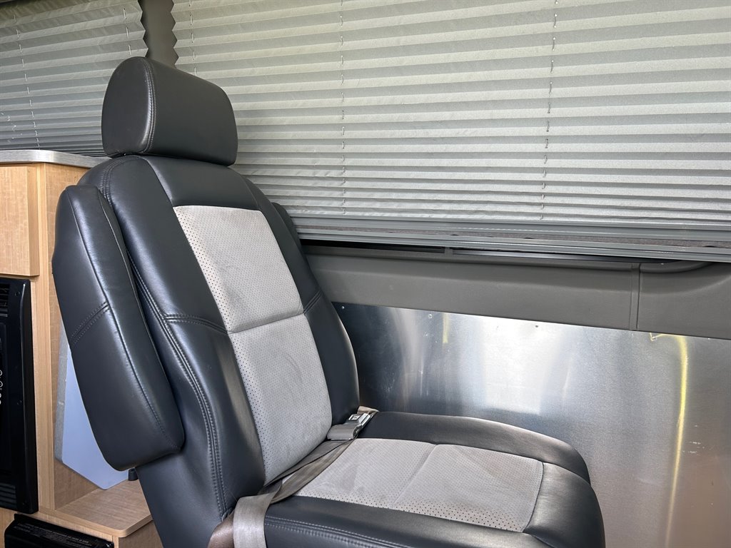 2010 Freightliner Sprinter - $55,917