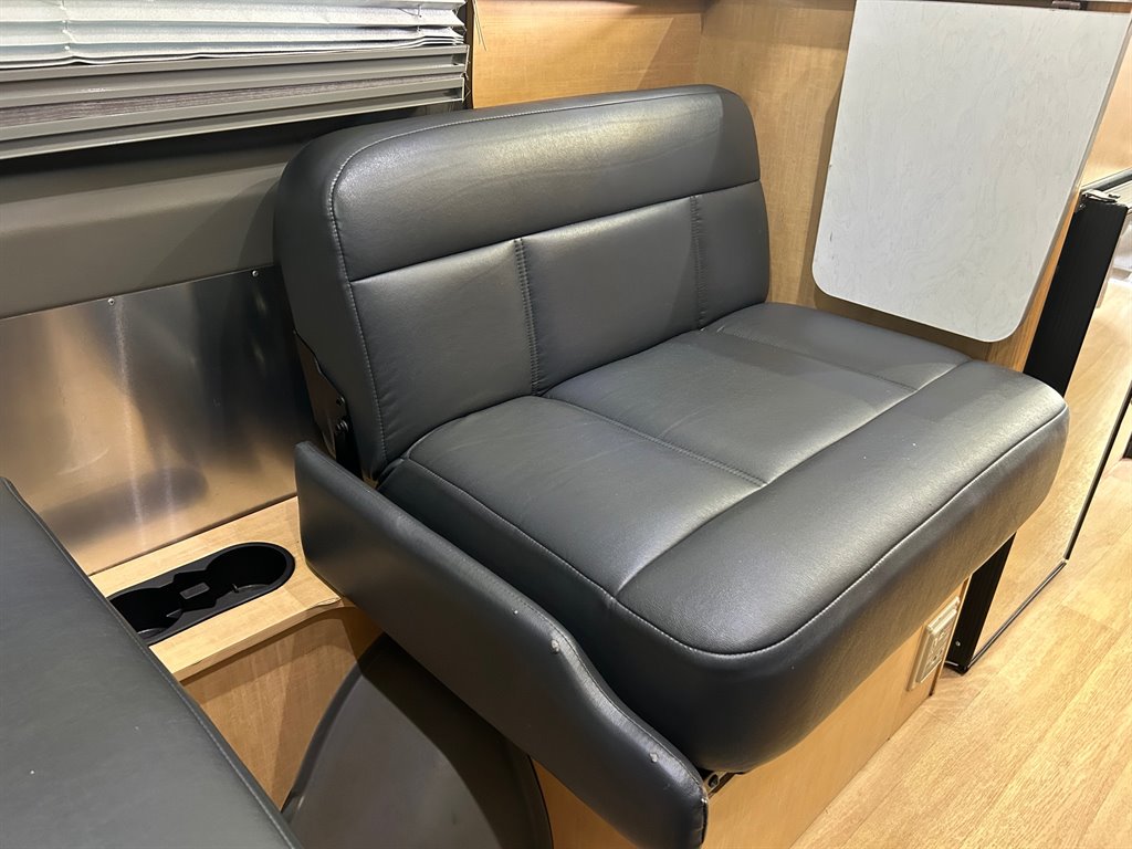 2010 Freightliner Sprinter - $55,917