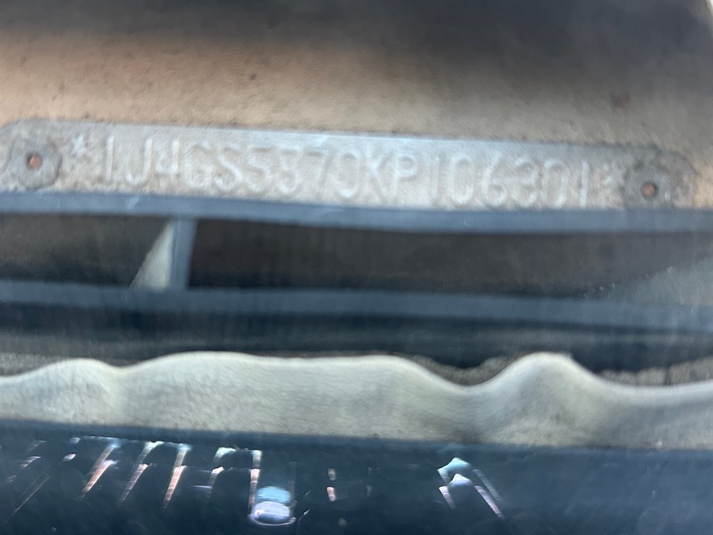 1989 Jeep Grand Wagoneer - $39,917
