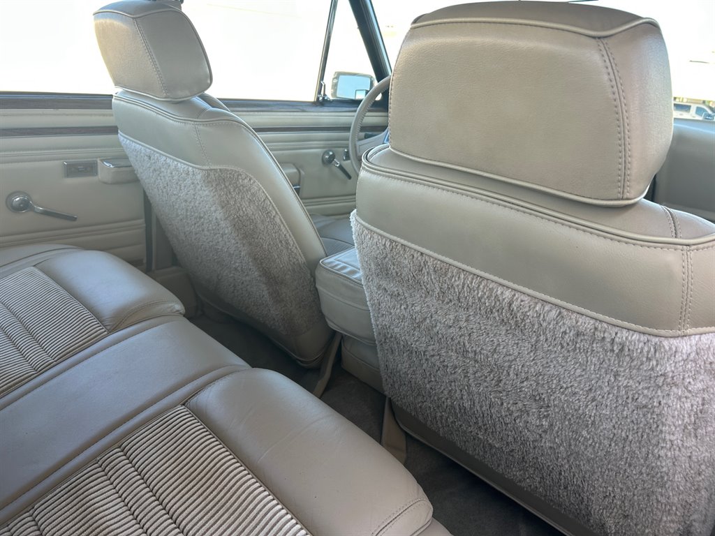 1989 Jeep Grand Wagoneer - $39,917