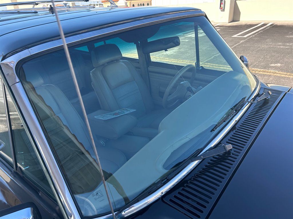 1989 Jeep Grand Wagoneer - $39,917
