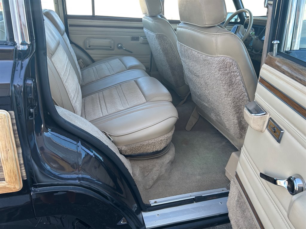 1989 Jeep Grand Wagoneer - $39,917