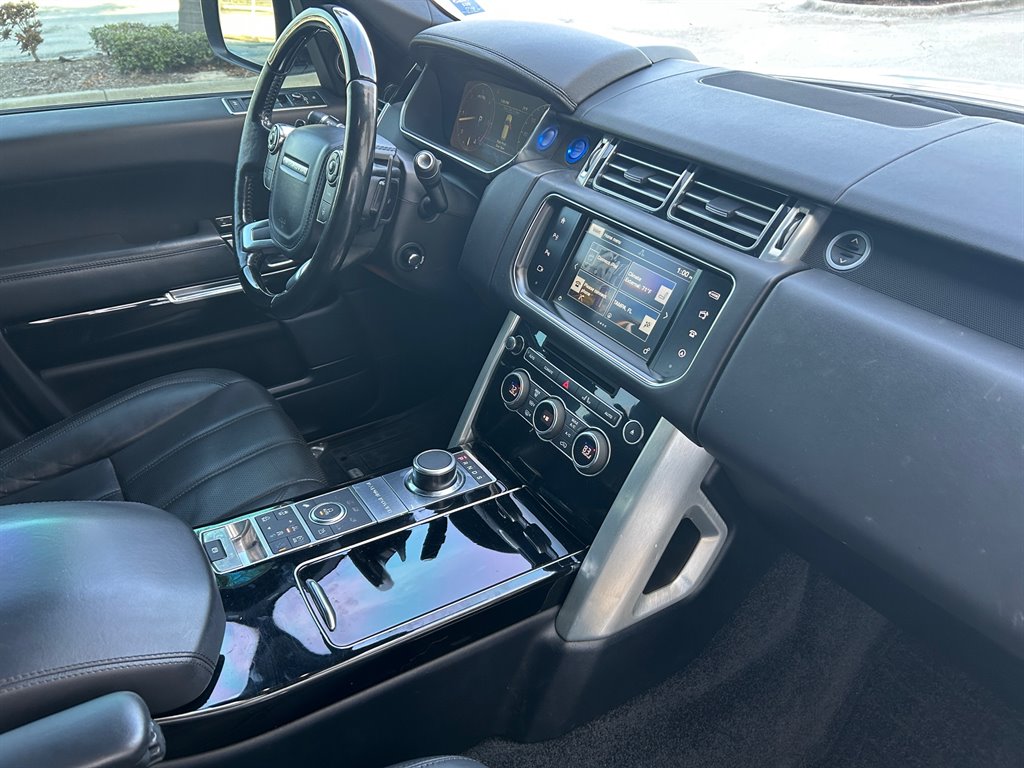 2016 Land Rover Range Rover - $15,917