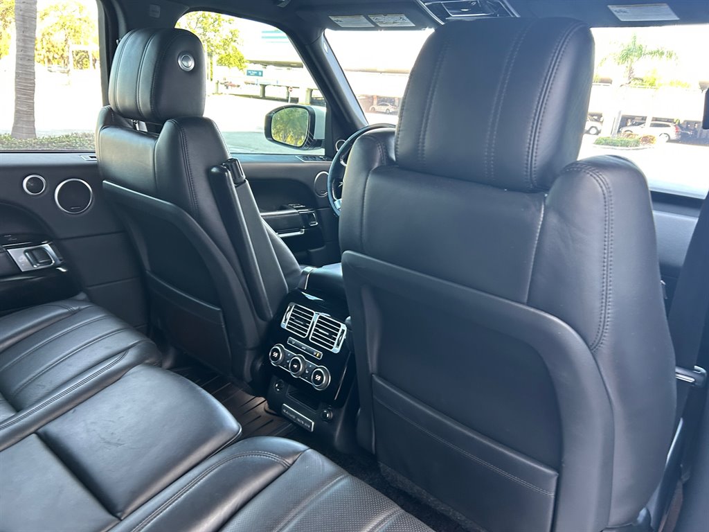 2016 Land Rover Range Rover - $15,917