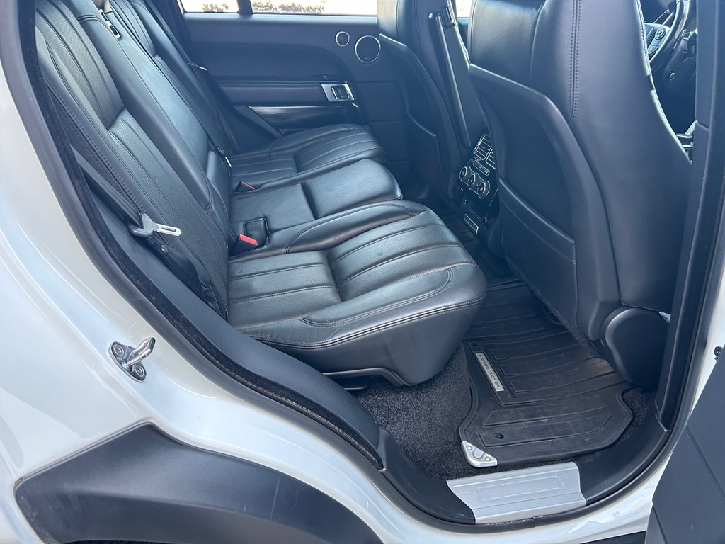 2016 Land Rover Range Rover - $15,917