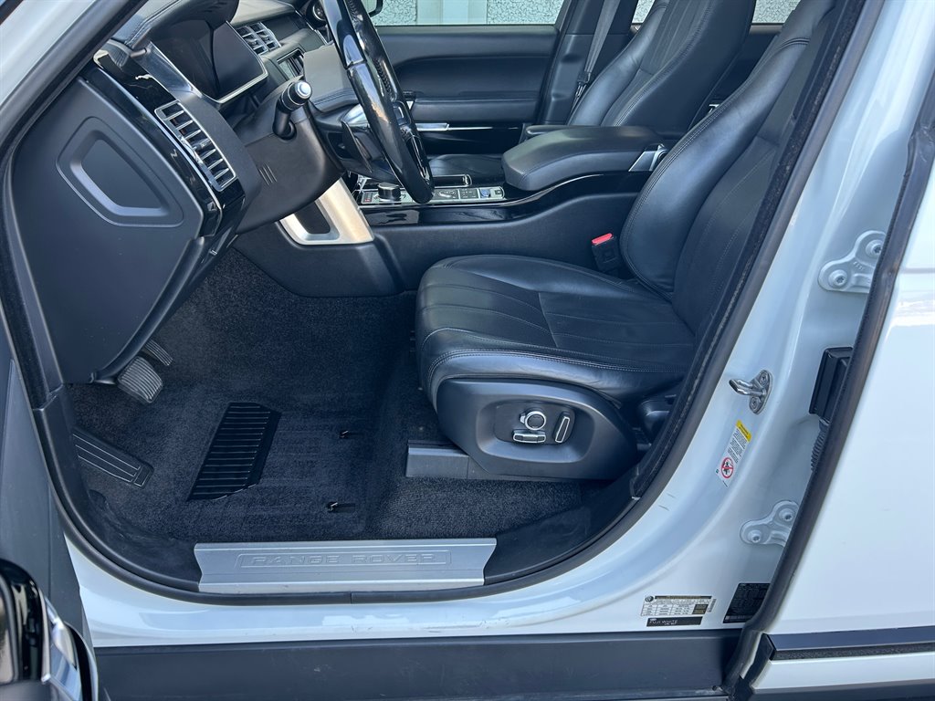 2016 Land Rover Range Rover - $15,917
