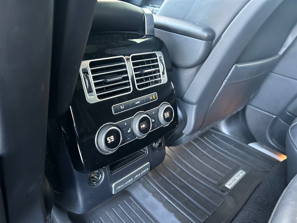 2016 Land Rover Range Rover - $15,917