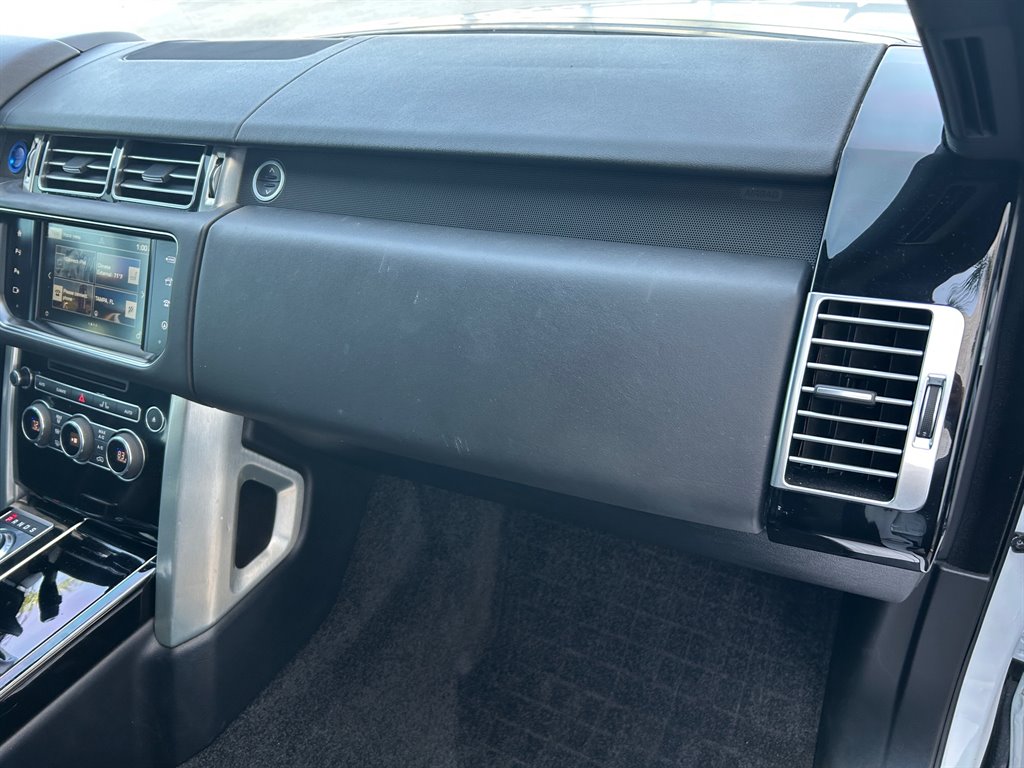 2016 Land Rover Range Rover - $15,917