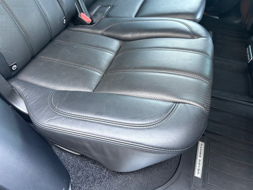 2016 Land Rover Range Rover - $15,917