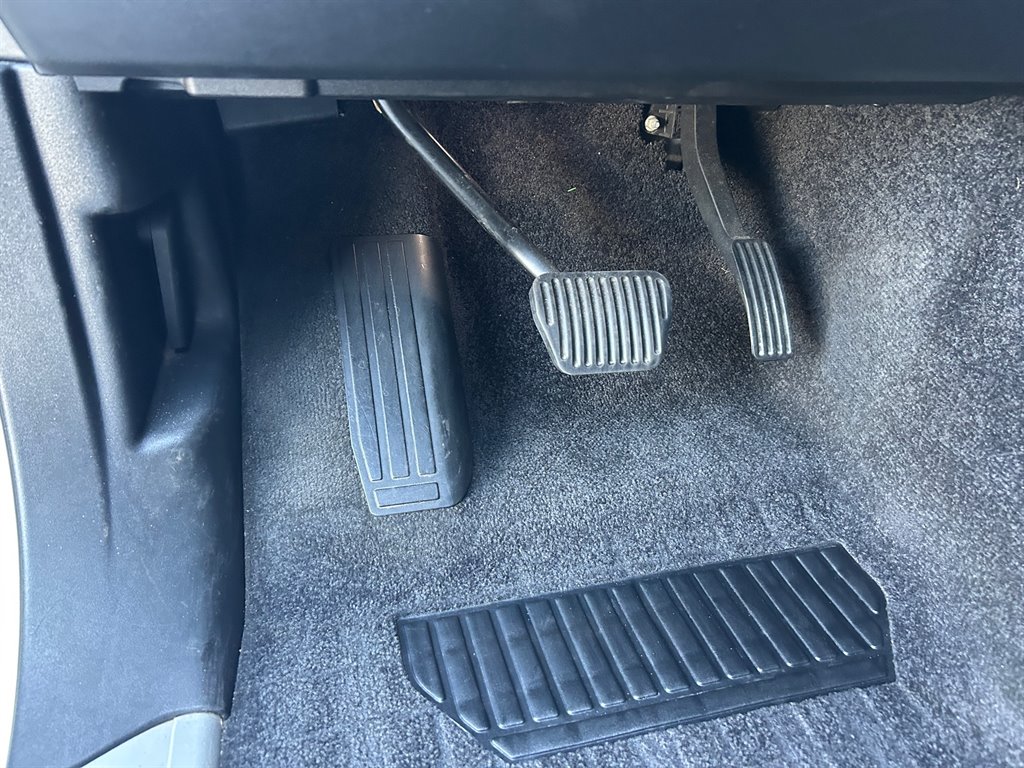 2016 Land Rover Range Rover - $15,917