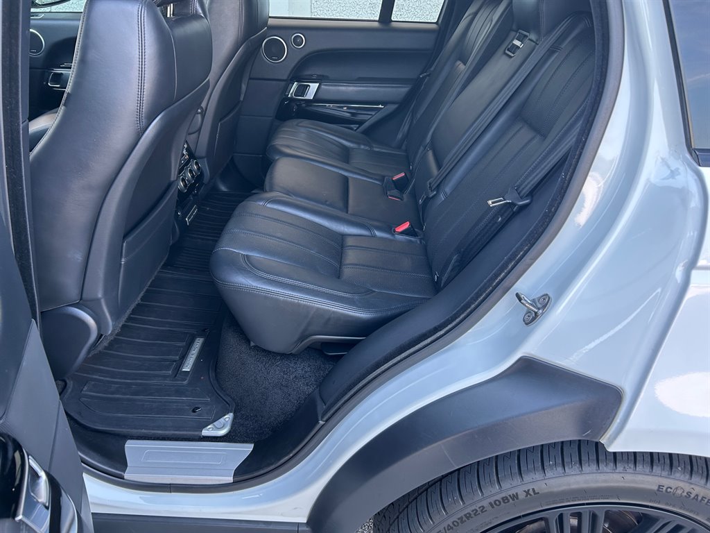 2016 Land Rover Range Rover - $15,917