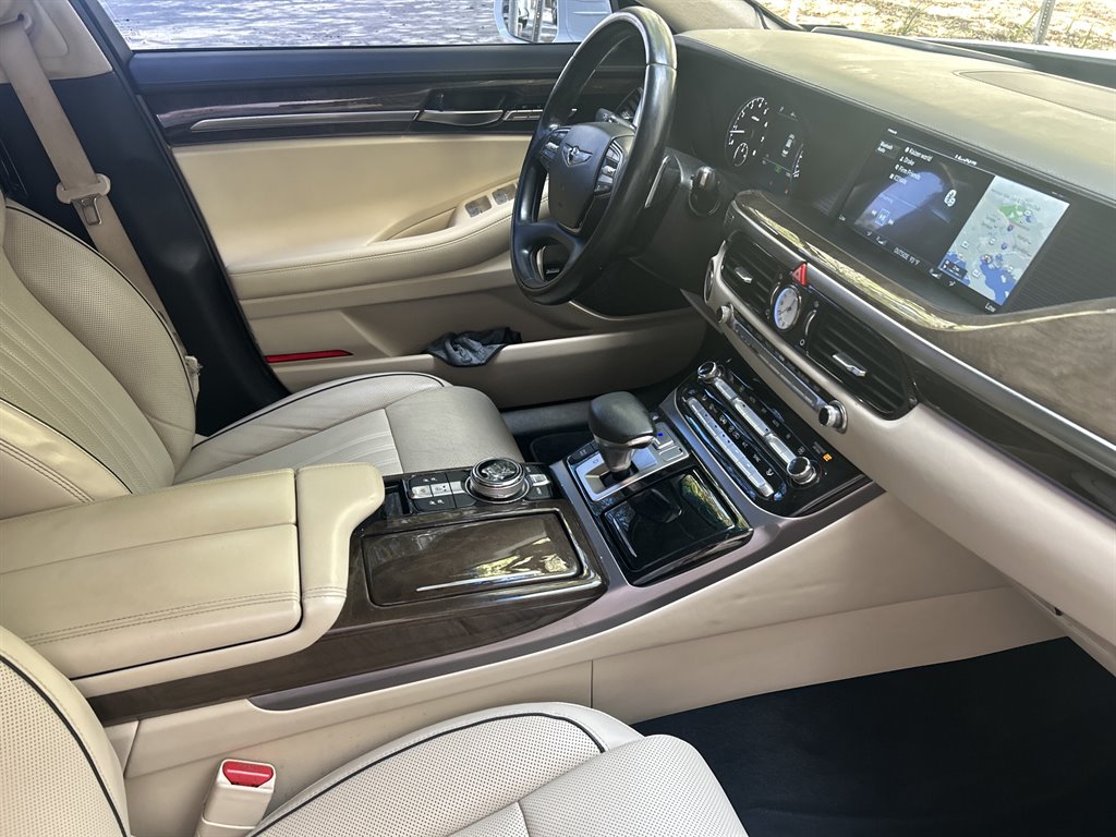 2017 Genesis G90 - $15,549
