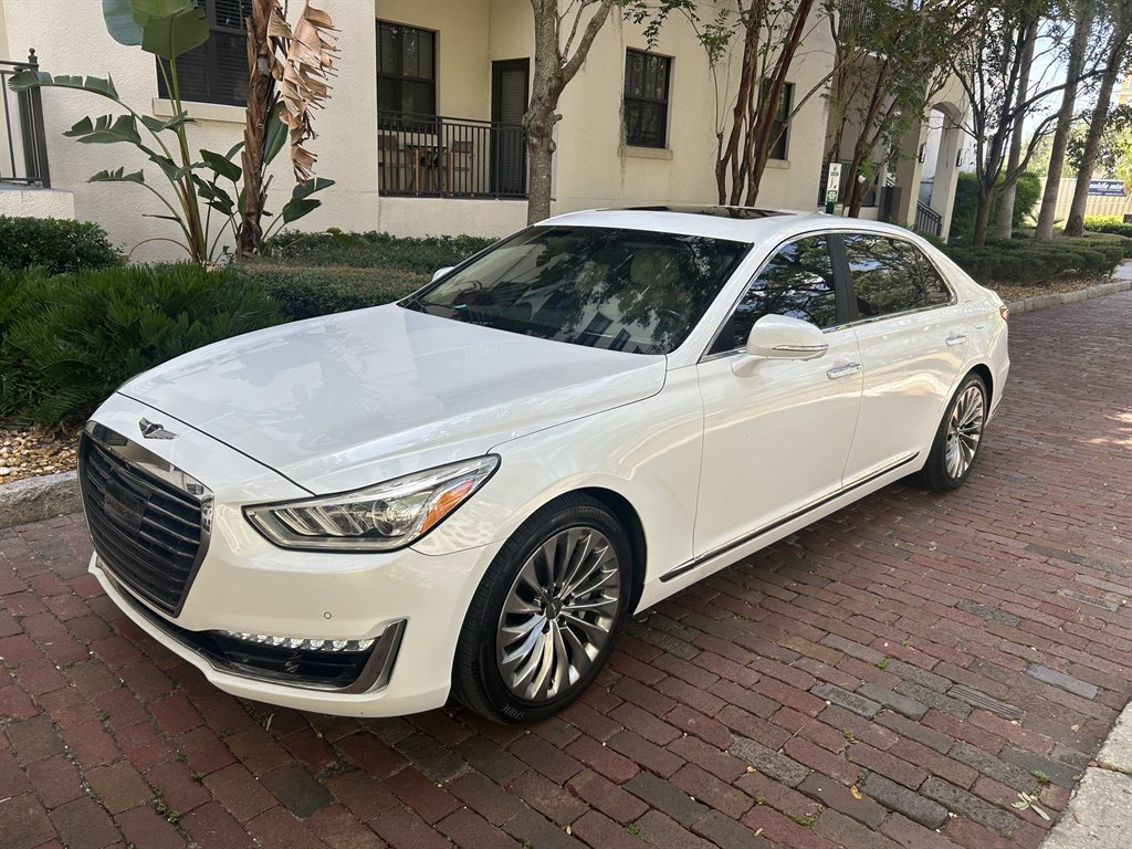 2017 Genesis G90 - $15,549