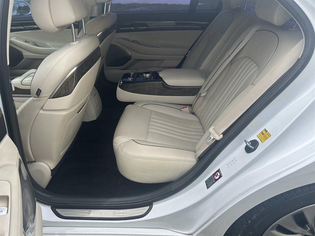 2017 Genesis G80 - $15,949