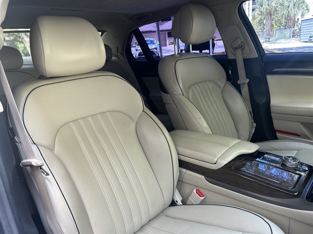 2017 Genesis G90 - $15,549