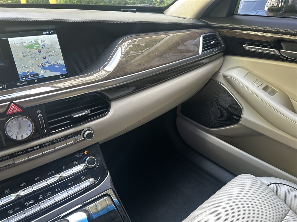 2017 Genesis G90 - $15,549