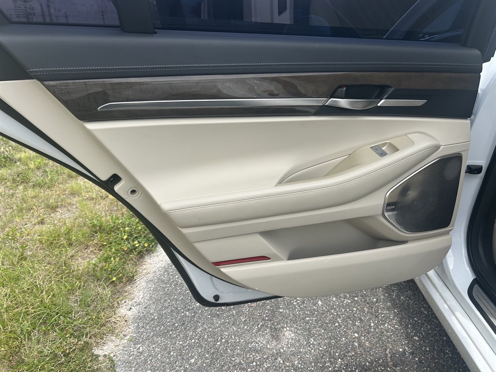 2017 Genesis G80 - $15,949