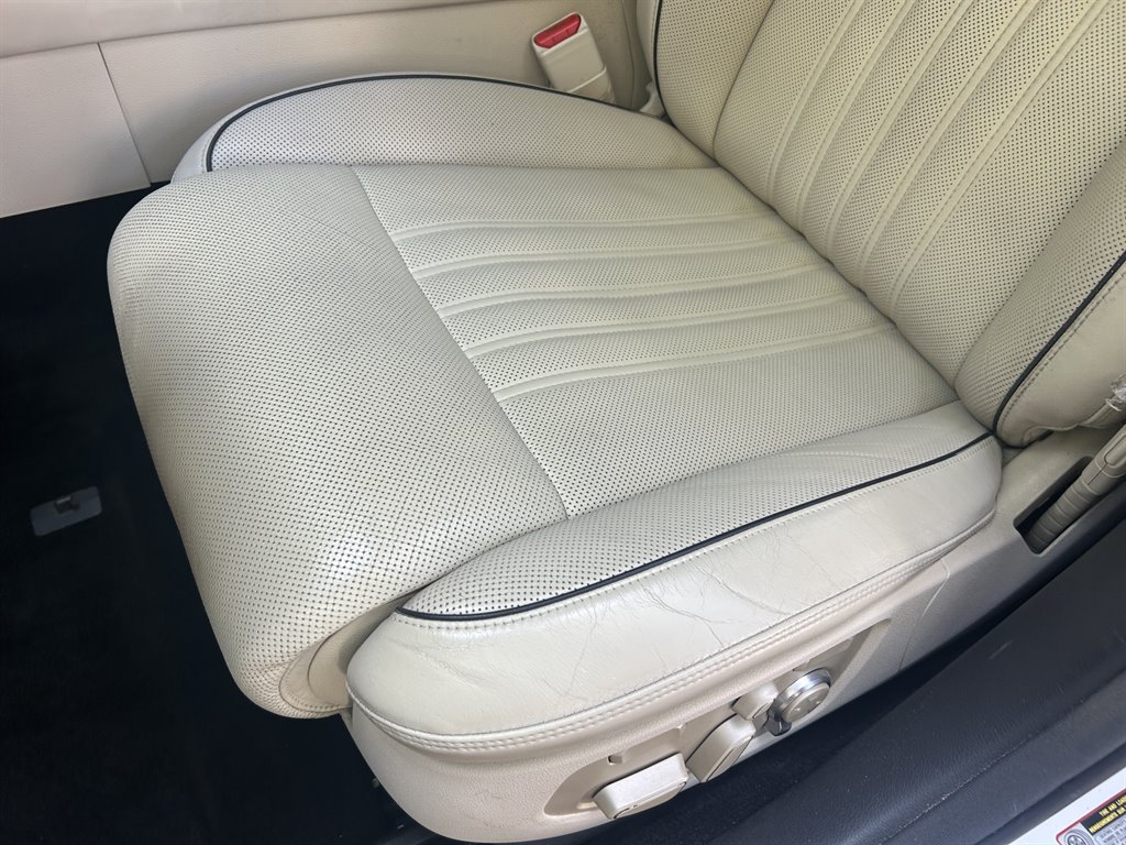 2017 Genesis G90 - $15,549