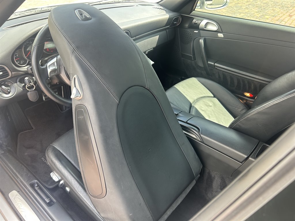 2007 Porsche 911 - $52,949