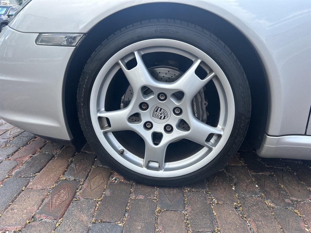 2007 Porsche 911 - $52,949