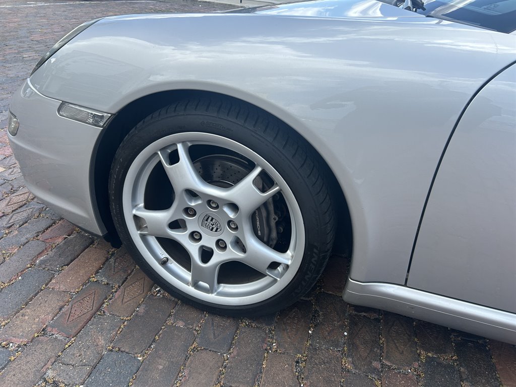 2007 Porsche 911 - $52,949